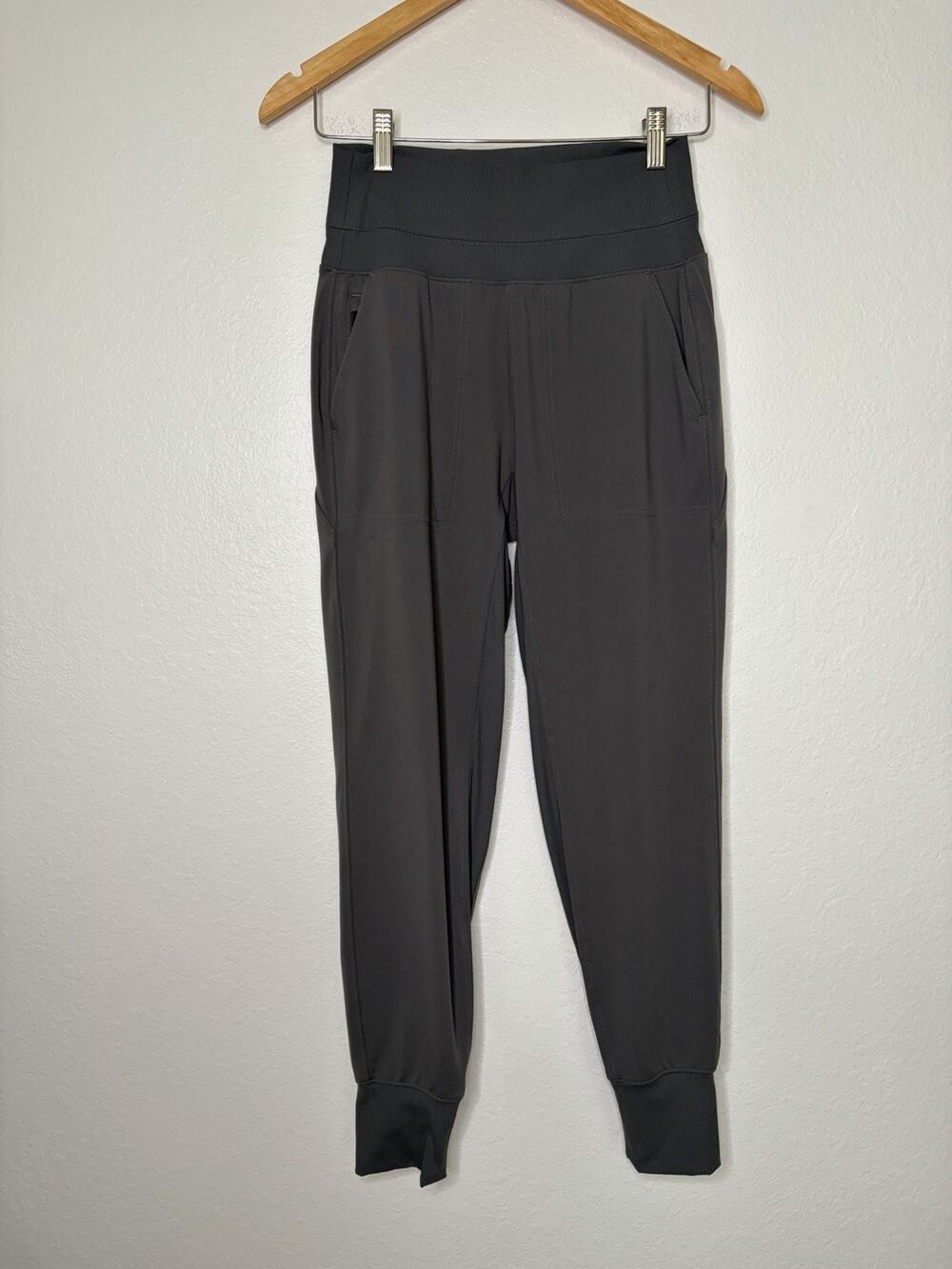 Athleta Salutation High Rise Jogger Gray Size XS Athleisure Relaxed